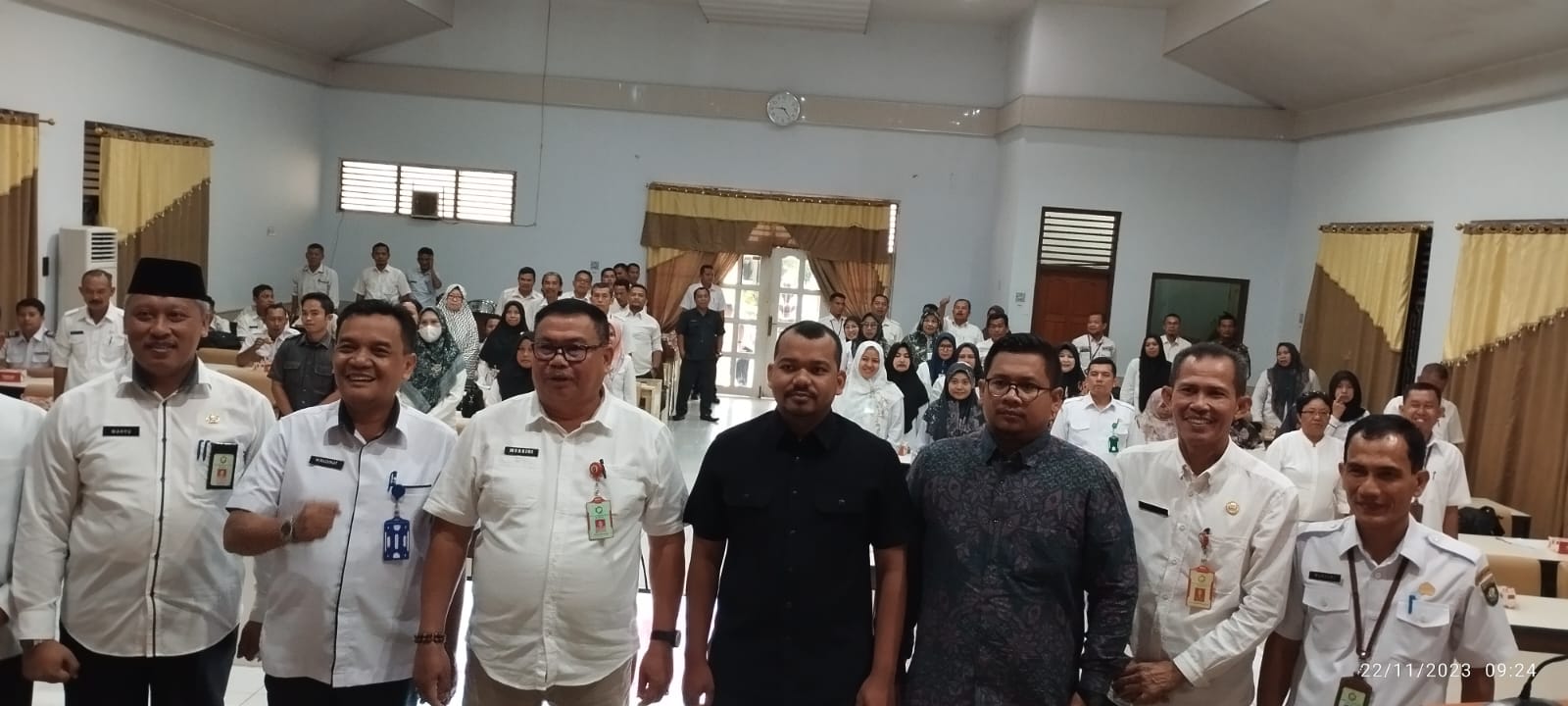 SOSIALISASI PENGGUNAAN FASILITAS KANTOR.