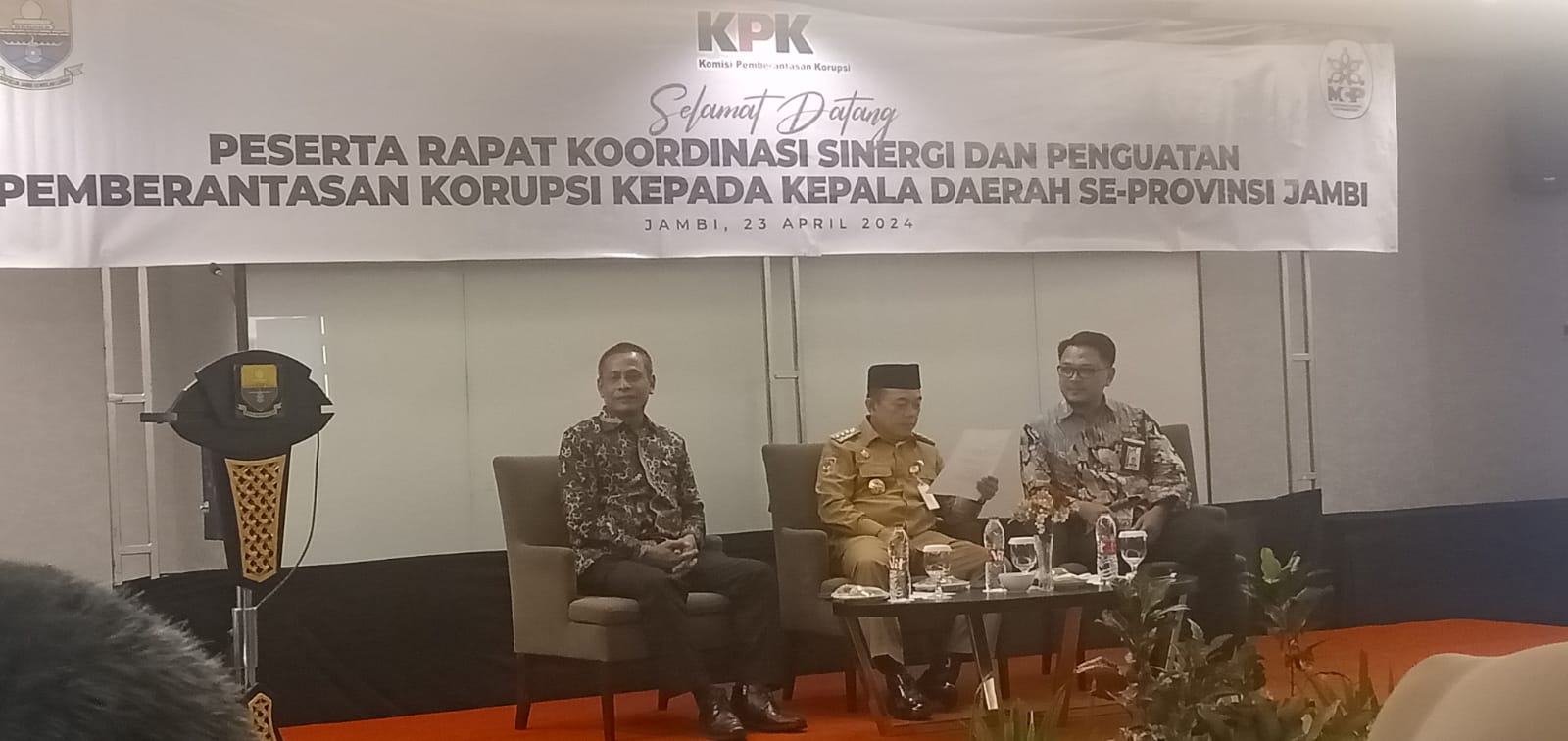 Rapat Koordinasi Sinergi dan Penguatan Pemberantasan Korupsi Kepada Kepala Daerah Se-Provinsi Jambi